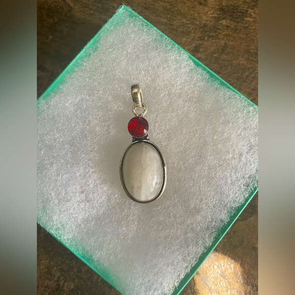 Genuine Moonstone / Garnet 925 Sterling Silver Necklace Pendant 🤍❤️ - Picture 3 of 5